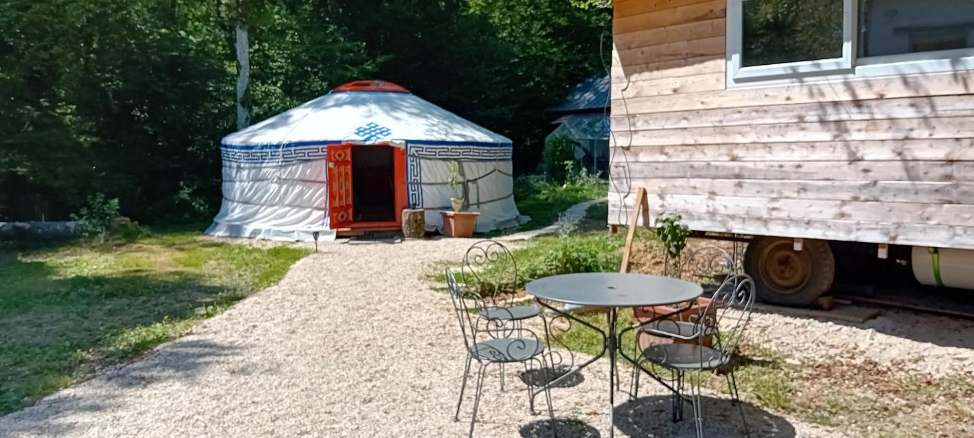 Yourte En Pleine Nature Dampierre (Jura) Exterior foto